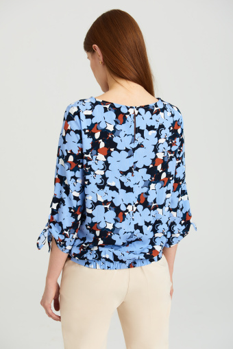 Wiskozowa bluzka, nadruk w niebieskie kwiaty