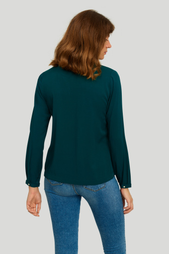 Ciemnozielona bluzka, dekolt typu henley