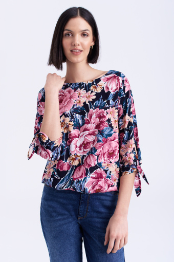 Luźna bluzka z printem w kolorowe kwiaty