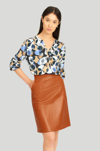 Wiskozowa bluzka z kolorowym nadrukiem