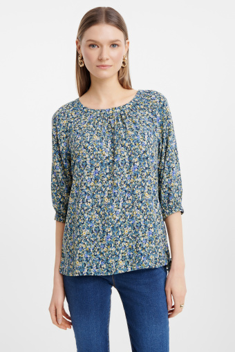 Subtelna bluzka w drobne kwiaty