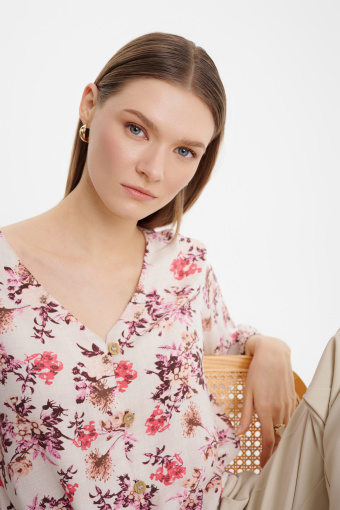 Wiskozowa bluzka w różowe kwiaty