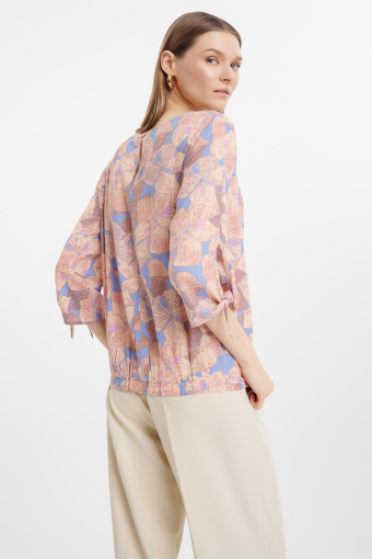 Wiskozowa bluzka w pastelowe kwiaty Wiskozowa bluzka w pastelowe kwiaty