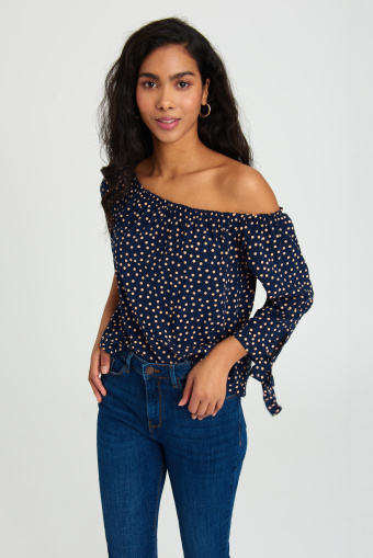 Granatowa bluzka hiszpanka z nadrukiem w groszki