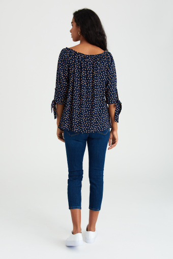 Granatowa bluzka hiszpanka z nadrukiem w groszki
