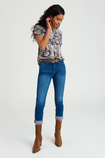 Bluzka z wiązaniem u dołu i nadrukiem typu paisley