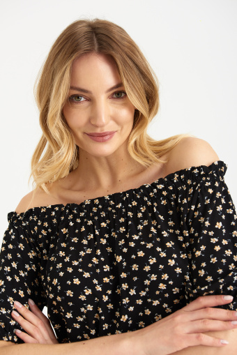 Bluzka hiszpanka z nadrukiem typu łączka, czarna