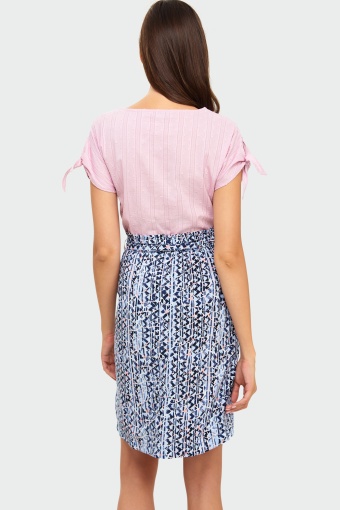 Bluzka z ozdobnym wiązaniem