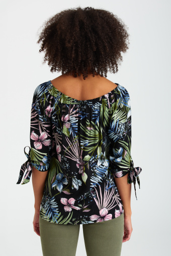 Czarna bluzka z nadrukiem i wiązaniami przy rękawach