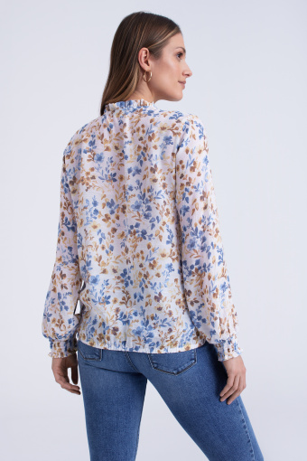 Bluzka w kwiaty w romantycznym stylu