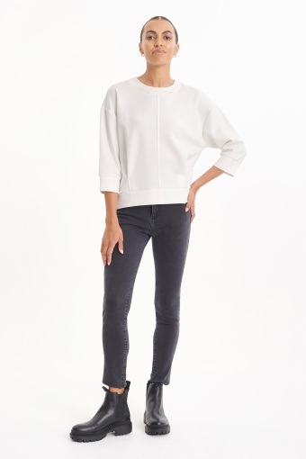 Bluza oversize w kolorze złamanej bieli