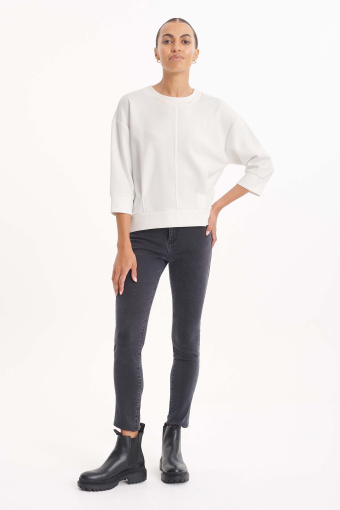 Bluza oversize w kolorze złamanej bieli