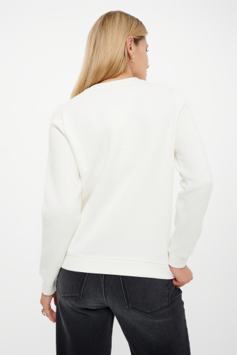 Biała bluza z efektownym nadrukiem