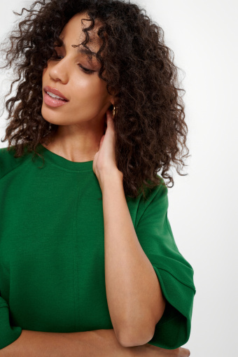 Zielona bluza oversize rękaw 3/4 Zielona bluza oversize rękaw 3/4