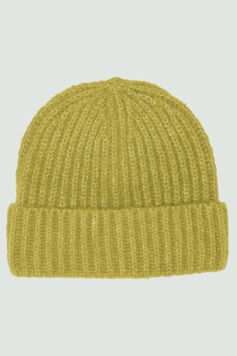Czapka w oliwkowym kolorze