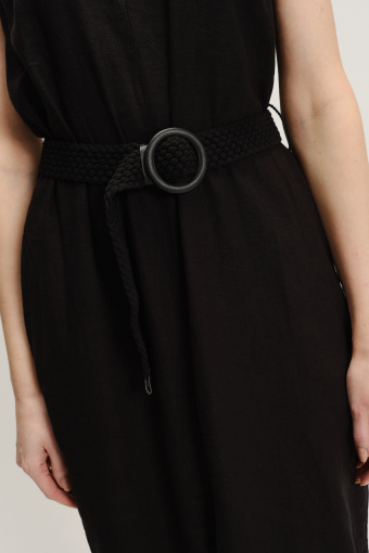 Efektowna sukienka midi w czarnym kolorze Efektowna sukienka midi w czarnym kolorze