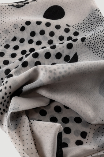 Biało-czarna apaszka z printem w grochy