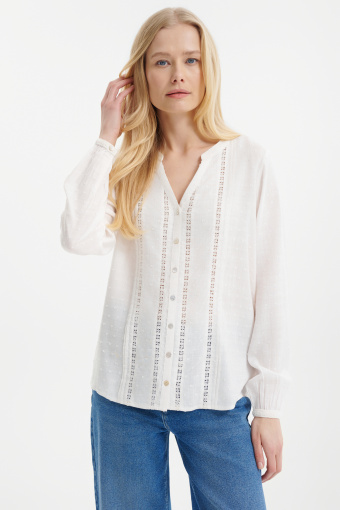 Elegancka bluzka z subtelnym haftem 