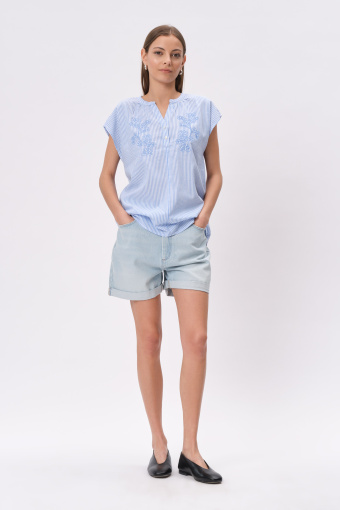 Bluzka w paski z dekoltem na stójce  Bluzka w paski z dekoltem na stójce