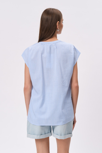 Bluzka w paski z dekoltem na stójce  Bluzka w paski z dekoltem na stójce