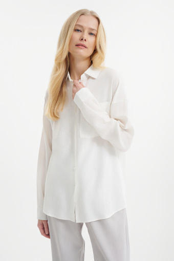 Lniana koszula w białym kolorze