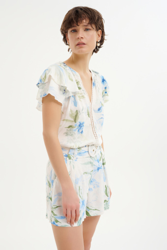 Bluzka w subtelne niebieskie kwiaty 