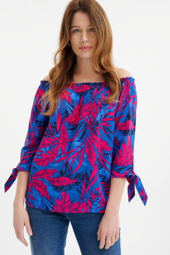 Niebiesko-czerwona bluzka typu off shoulder Niebiesko-czerwona bluzka typu off shoulder