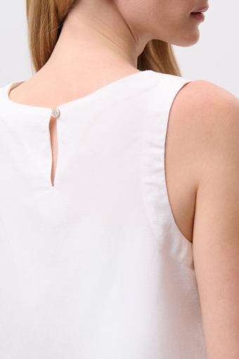 Biała pudełkowa bluzka bez rękawów