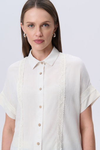 Koszulowa bluzka z krótkim rękawem