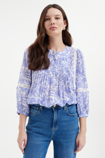 Elegancka bluzka z ażurowym haftem 