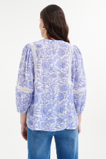 Elegancka bluzka z ażurowym haftem 