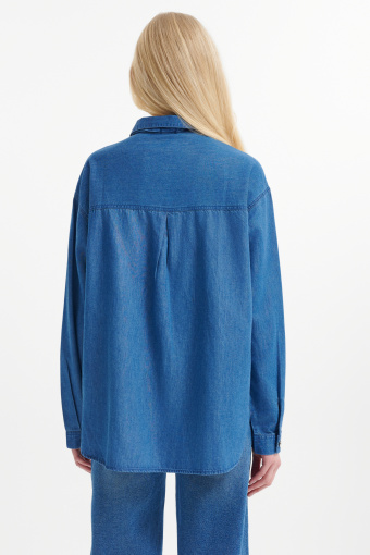Jeansowa koszula z wiązaniem przy dekolcie 