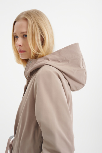 Stylowa jasnobrązowa parka 