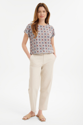 Casualowe spodnie typu chino 