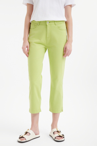 Stylowe spodnie 7/8 w kolorze limonkowym
