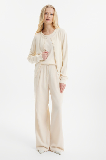 Eleganckie spodnie z szeroką nogawką i dodatkiem lnu