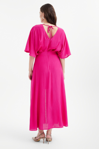 Sukienka z luźnymi rękawami w kolorze różowym 