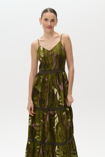 Zielona maxi sukienka na ramiączka wzór tropic