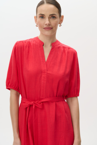 Czerwona sukienka midi z rękawem do łokcia