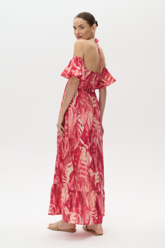 Zwiewna sukienka z tropikalnym nadrukiem w odcieniach różu 