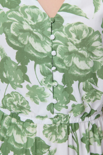 Zwiewna sukienka w kolorowe kwiaty