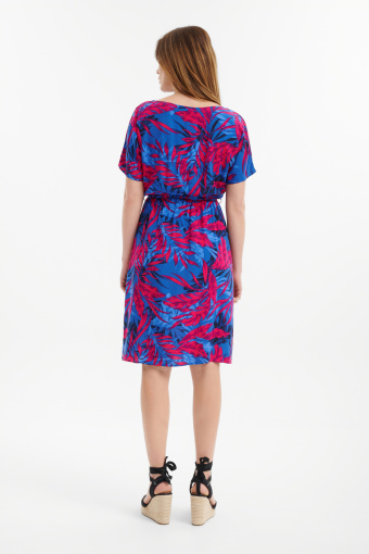Wiskozowa sukienka z tropikalnym motywem 