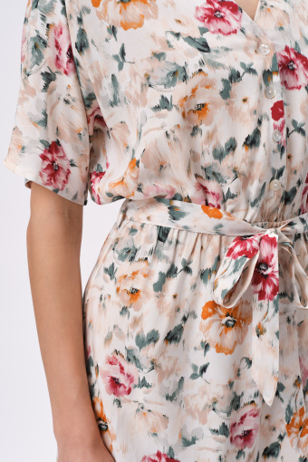Subtelna sukienka z kwiatowym printem