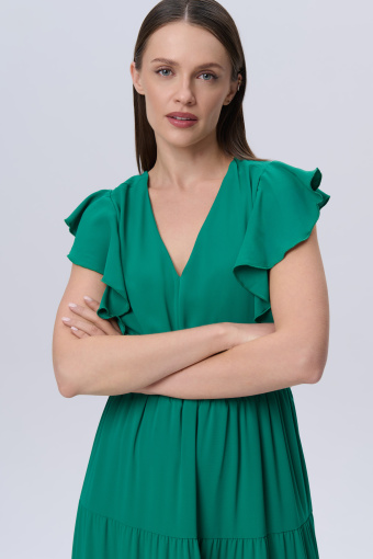 Zielona sukienka z falbaniastym wykończeniem 