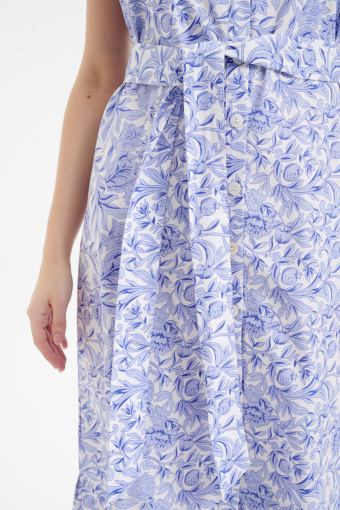 Stylowa sukienka z jasnoniebieskim printem Stylowa sukienka z jasnoniebieskim printem