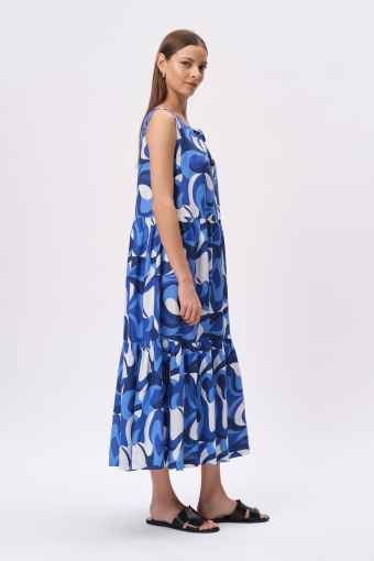 Sukienka midi z fantazyjnym wzorem 