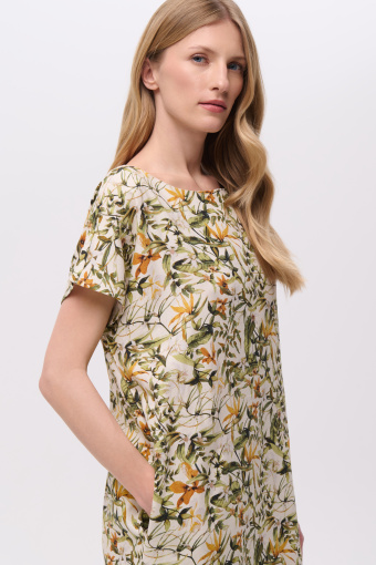 Lniano-wiskozowa sukienka w kwiaty z krótkim rękawem