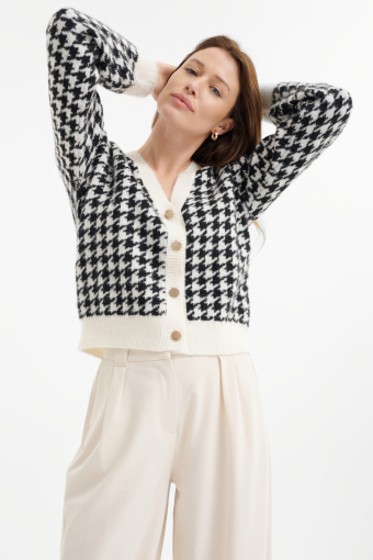 Kardigan w pepitkę z kontrastowymi lamówkami