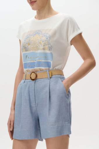 Jasnoniebieskie szorty z zakładkami