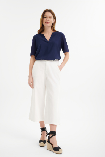 Granatowy top z dekoltem w V Granatowy top z dekoltem w V